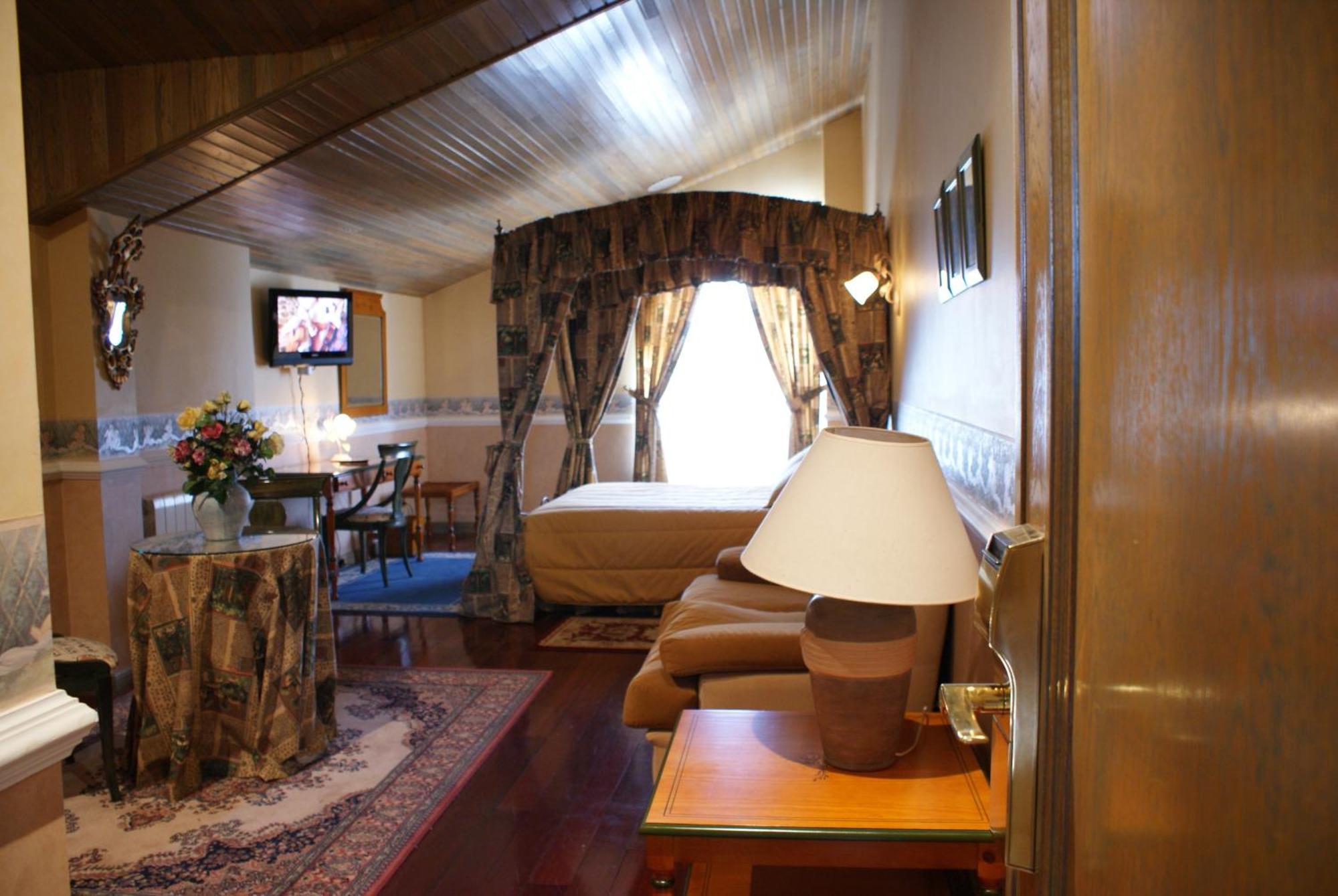 My Rooms City Hotel Camino De Santiago Los Tomillares Dış mekan fotoğraf